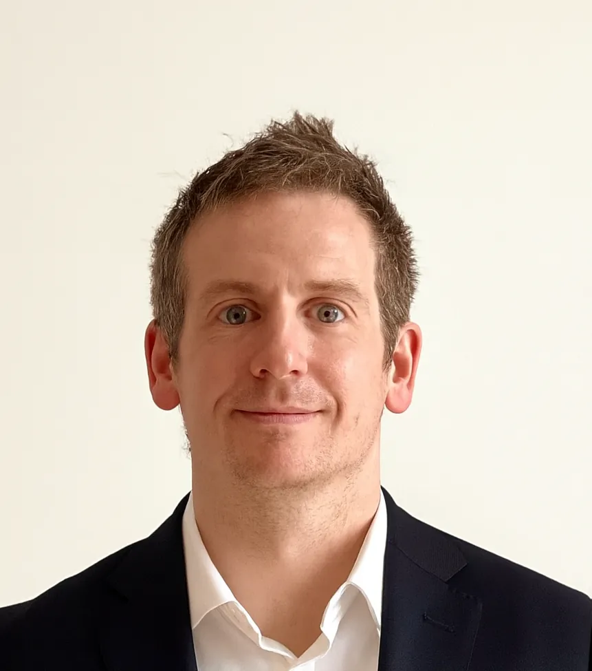 Photo of Dr Jeremy Lynch